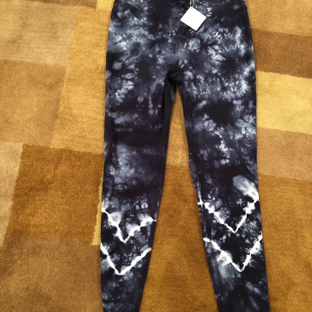 Chico’s Zenergy Leggings